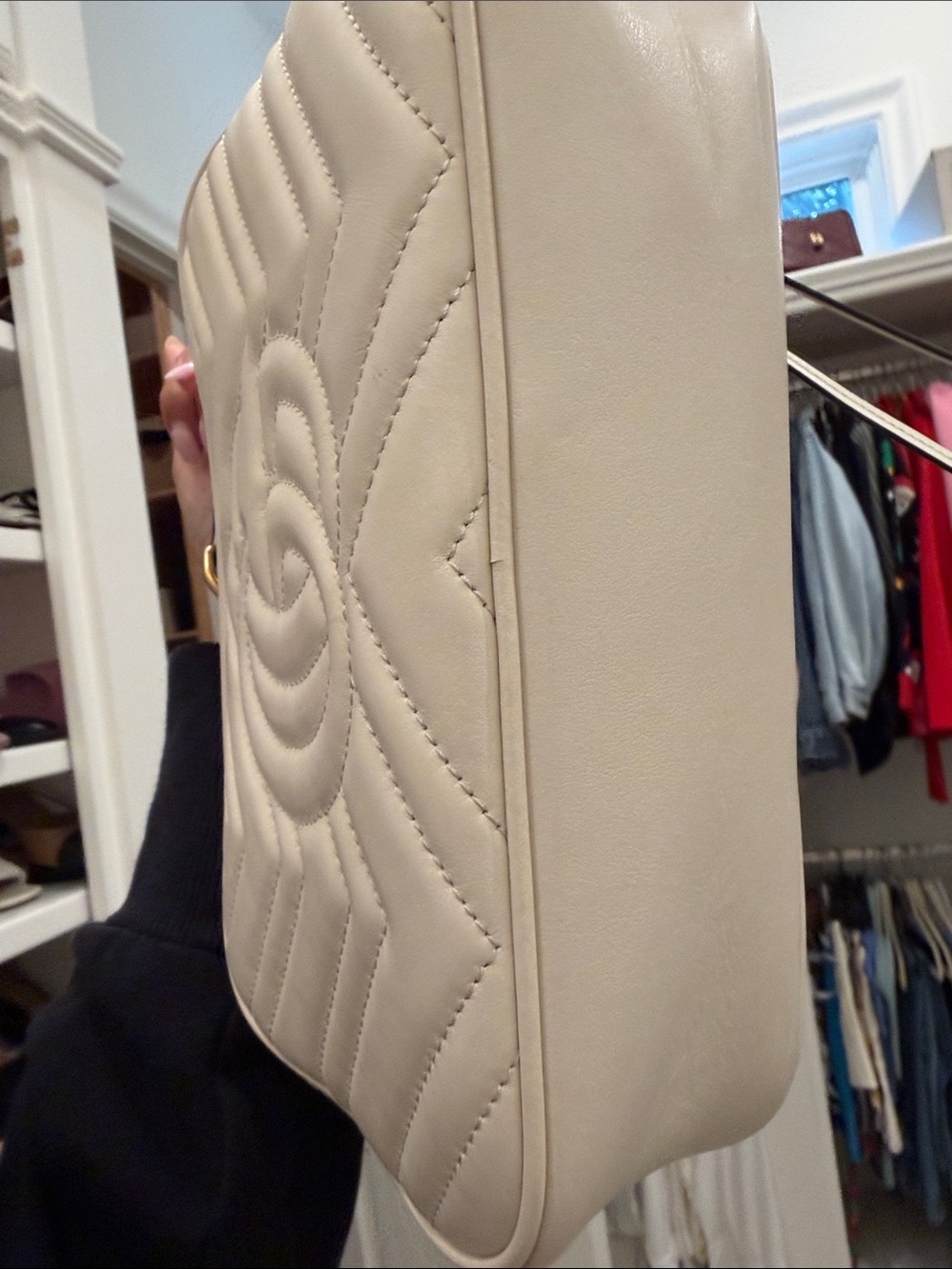 Gucci Cream Chevron Quilted Leather GG Marmont Crossbody Bag - Picture 4 of 8
